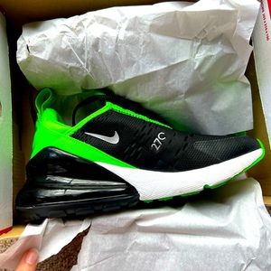 Nike Airmax 270 Chrome Green Strike